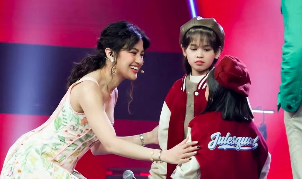 Julie Anne San Jose with siblings Kara and Georgina Lopez. Photo courtesy of The Voice Kids Philippines' Facebook page.