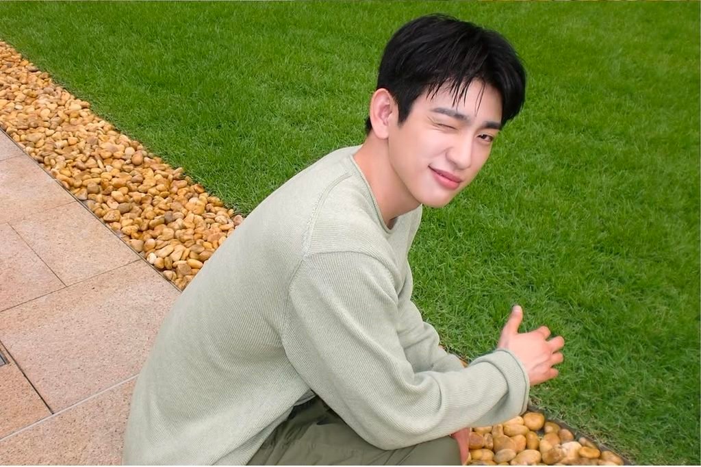 Photo courtesy of Park Jinyoung's Instagram (@jinyoung_0922jy)